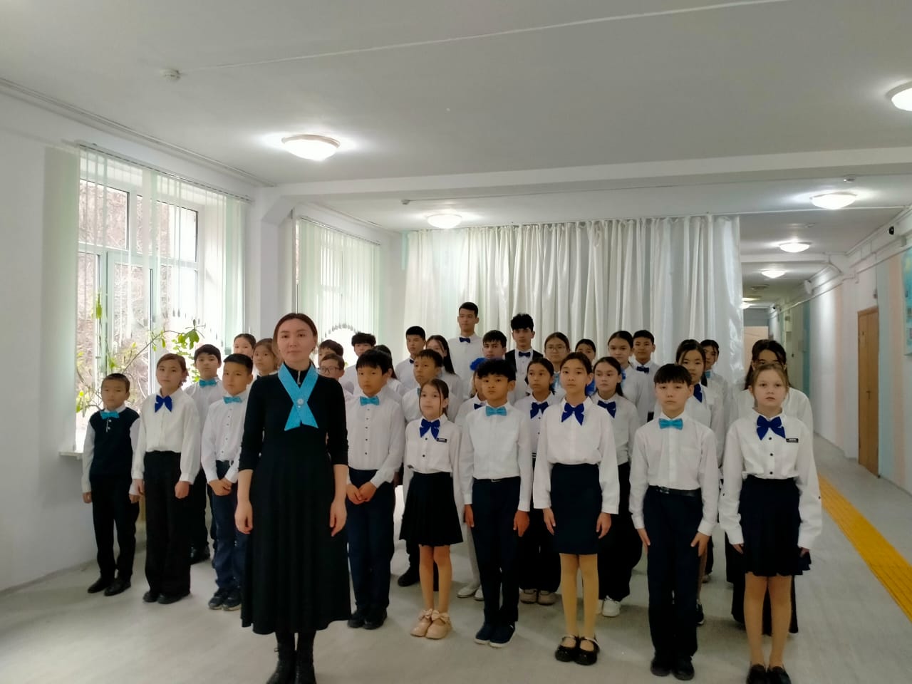 "Мәңгілік ел әуендері"   хор байқауы