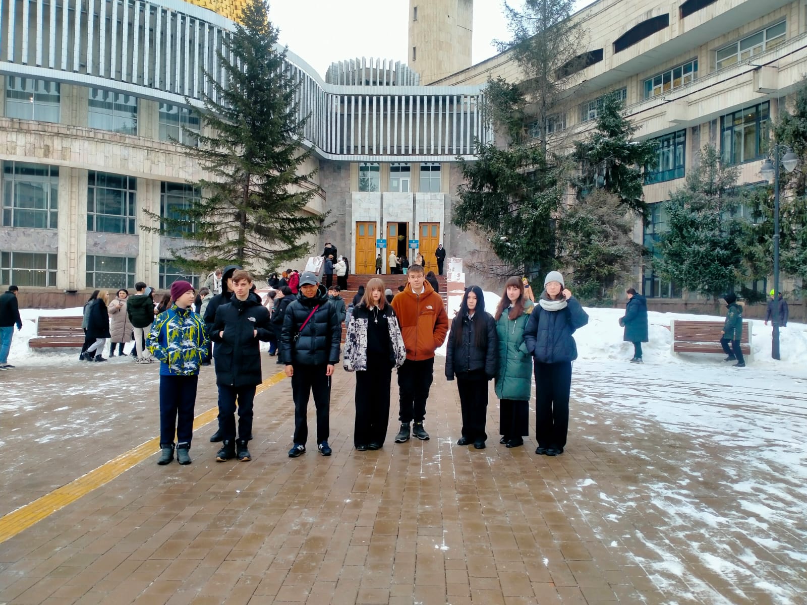 "ЖАС  МАМАН - 2025"